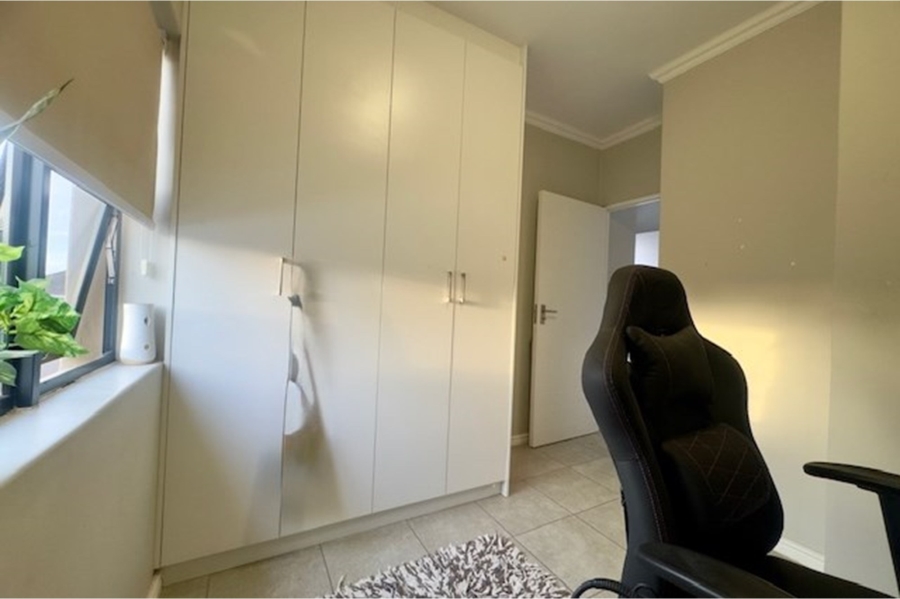2 Bedroom Property for Sale in Zonnendal Western Cape